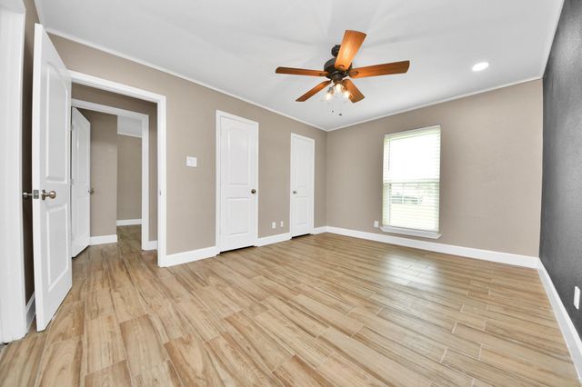 12733 7th Street, Santa Fe, TX 77510