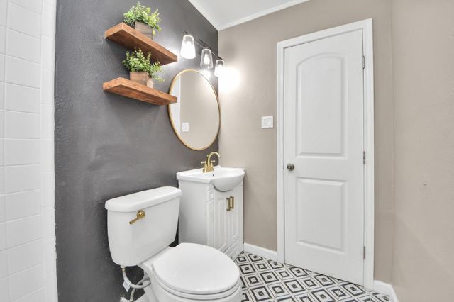 12733 7th Street, Santa Fe, TX 77510