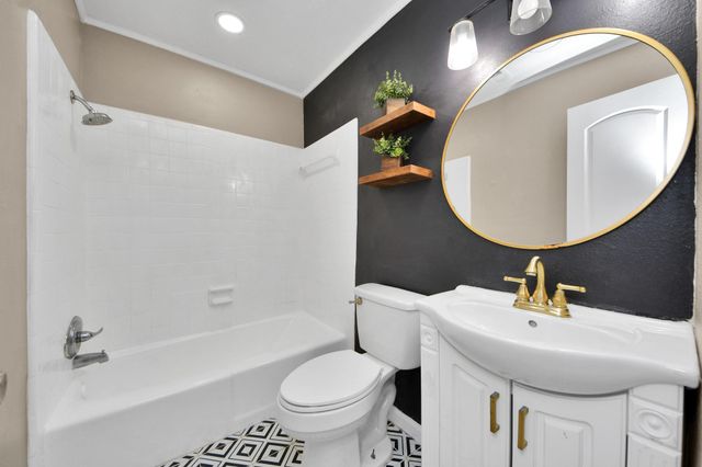 12733 7th Street, Santa Fe, TX 77510