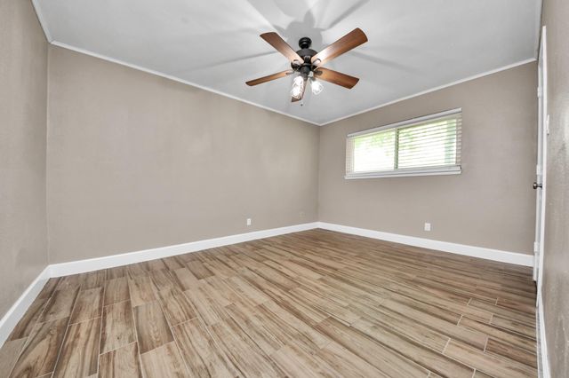 12733 7th Street, Santa Fe, TX 77510