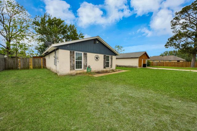 12733 7th Street, Santa Fe, TX 77510