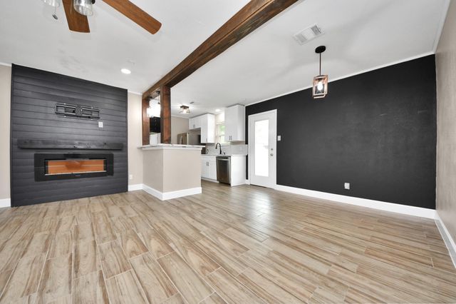 12733 7th Street, Santa Fe, TX 77510