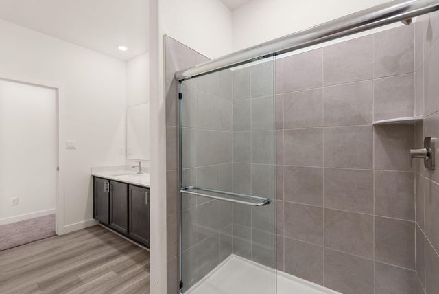 865 Calle De Las Rosas, Belen, NM 87002