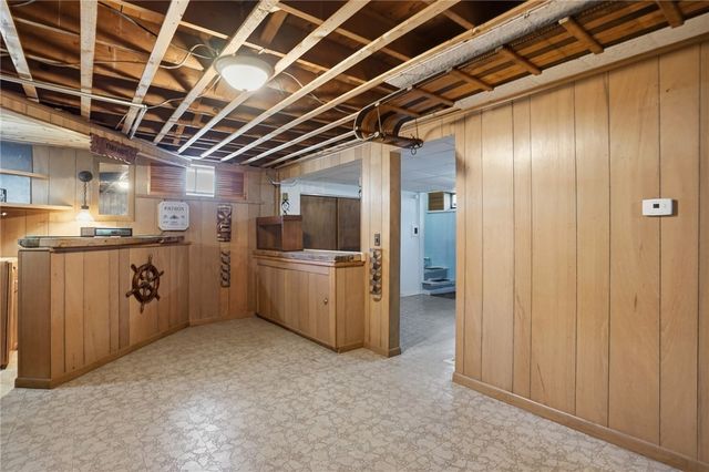 55 Blue Hill Drive, Warwick, RI 02886