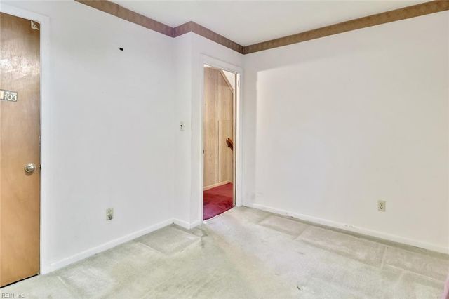 706 S Fallon CT, Hampton, VA 23661