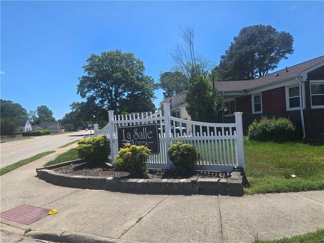 706 S Fallon CT, Hampton, VA 23661