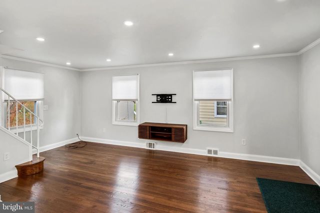 5911 BRACKENRIDGE AVE, Baltimore, MD 21212