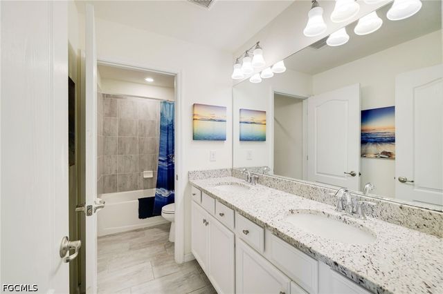 9732 Mirada BLVD, Fort Myers, FL 33908