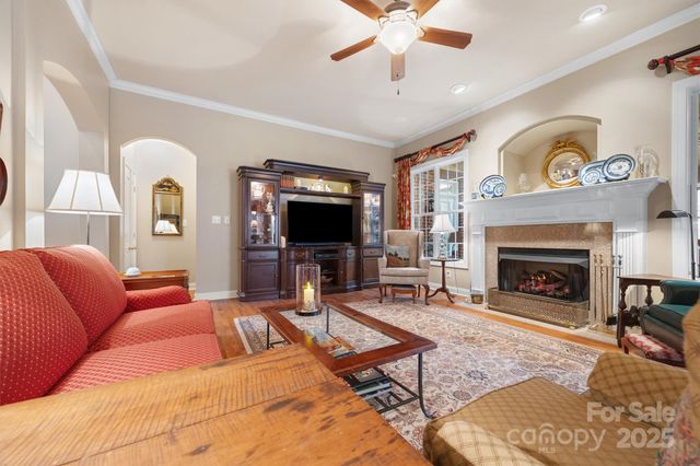 16308 Crystal Downs Lane, Charlotte, NC 28278