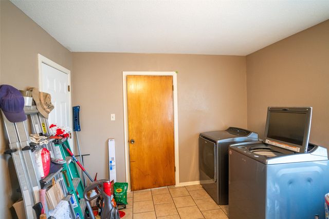 15 SW 45th, Paris, TX 75460