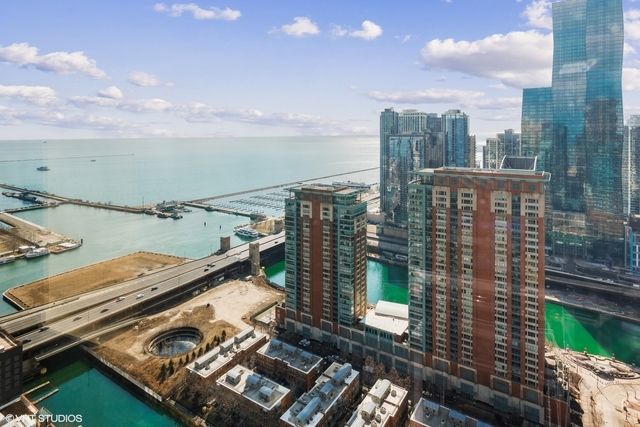 505 N Mcclurg Court 2402, Chicago, IL 60611