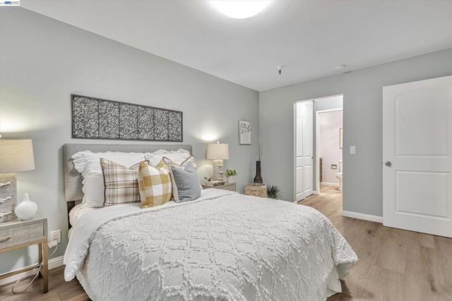 1775 Panda Way 103, Hayward, CA 94541