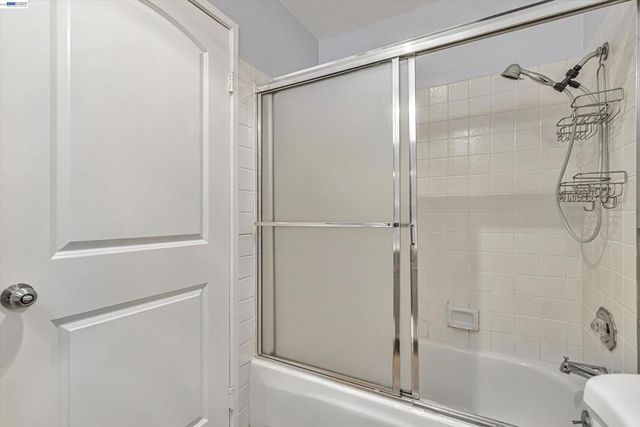 1775 Panda Way 103, Hayward, CA 94541