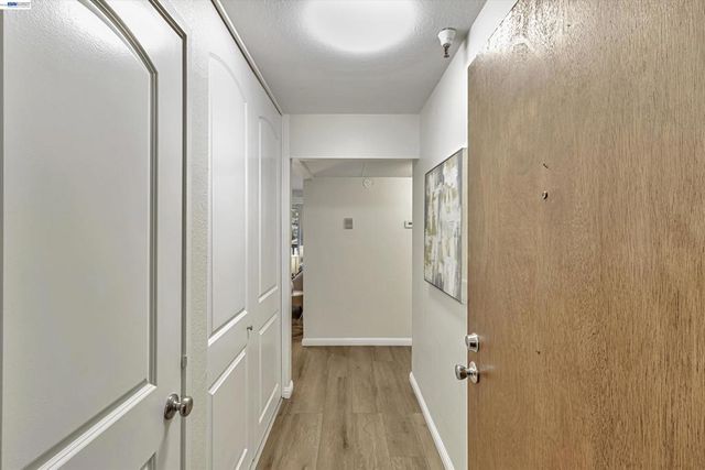 1775 Panda Way 103, Hayward, CA 94541