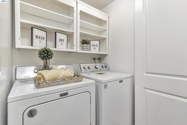 1775 Panda Way 103, Hayward, CA 94541