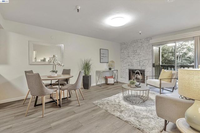 1775 Panda Way 103, Hayward, CA 94541