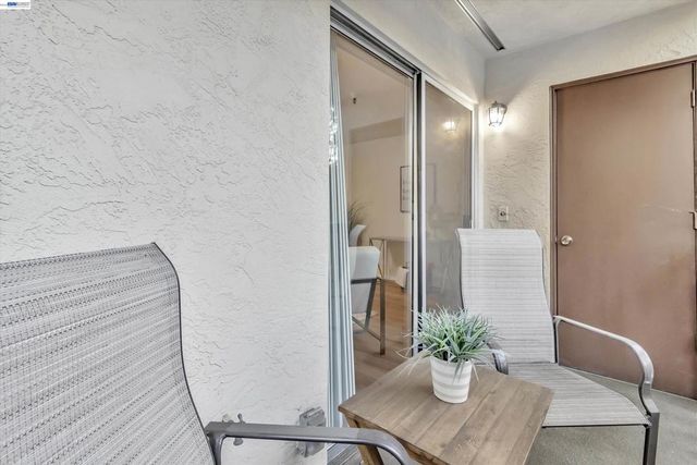 1775 Panda Way 103, Hayward, CA 94541