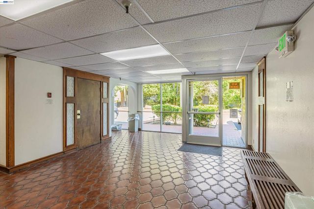 1775 Panda Way 103, Hayward, CA 94541
