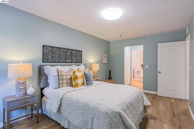 1775 Panda Way 103, Hayward, CA 94541
