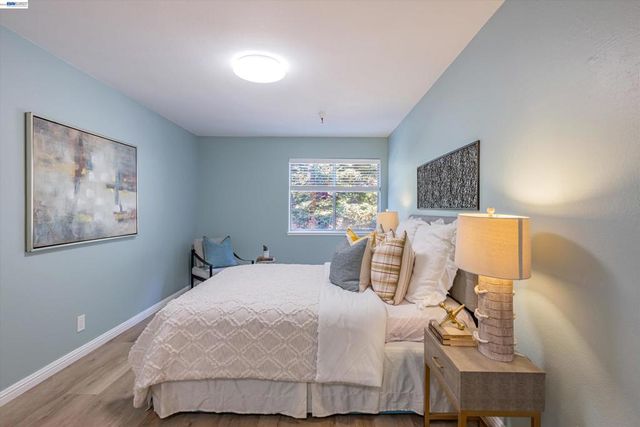 1775 Panda Way 103, Hayward, CA 94541