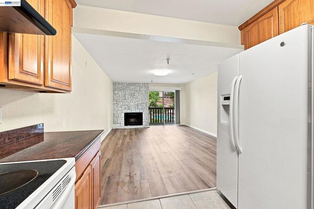 1775 Panda Way 103, Hayward, CA 94541
