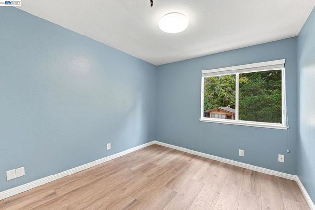 1775 Panda Way 103, Hayward, CA 94541