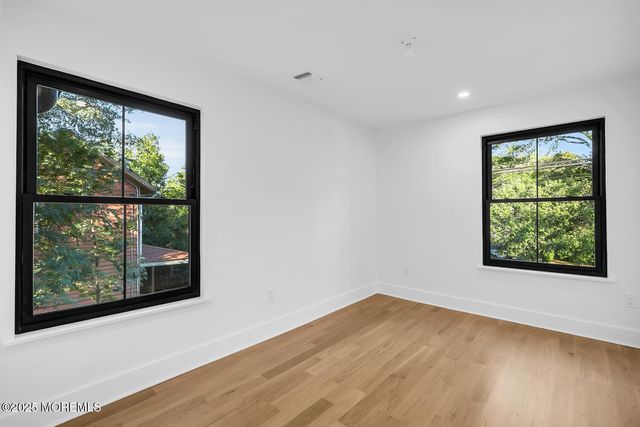 516 River Road, Fair Haven, NJ 07704