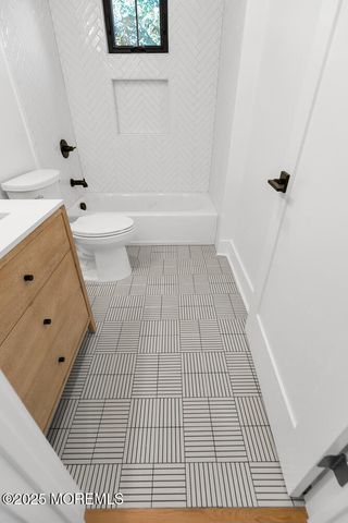 516 River Road, Fair Haven, NJ 07704