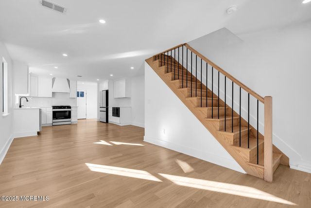 516 River Road, Fair Haven, NJ 07704