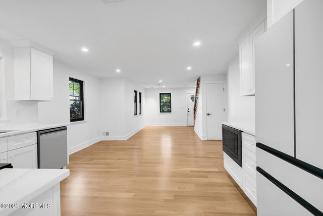 516 River Road, Fair Haven, NJ 07704