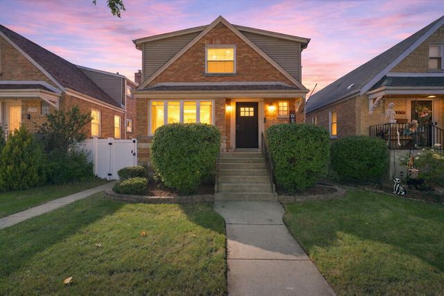 5704 S Oak Park Avenue, Chicago, IL 60638