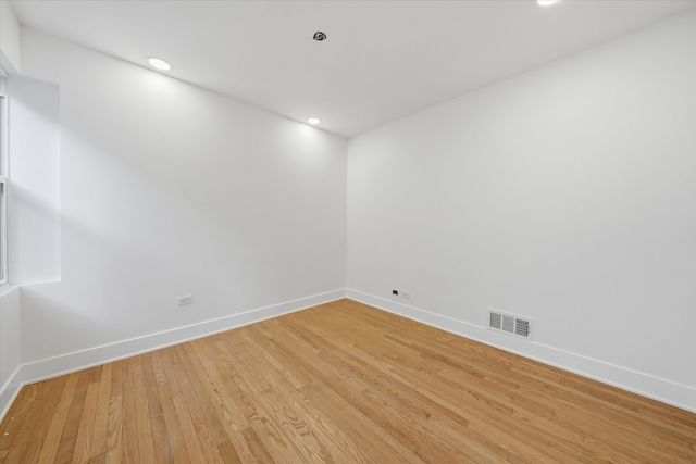 5704 S Oak Park Avenue, Chicago, IL 60638