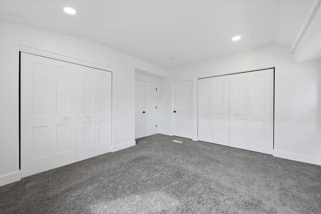 5704 S Oak Park Avenue, Chicago, IL 60638