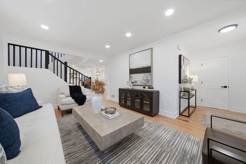 5704 S Oak Park Avenue, Chicago, IL 60638 — photo 4