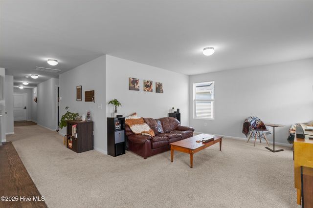1696 W Coronado Avenue, Bolivia, NC 28422