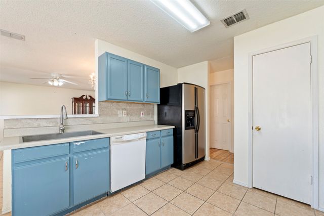 3605 Snead Court, Arlington, TX 76014