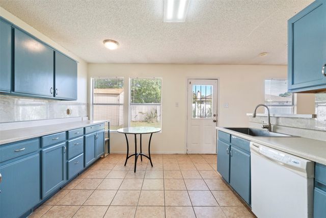 3605 Snead Court, Arlington, TX 76014