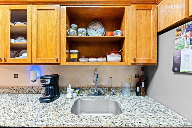 4015 Hillswind, San Antonio, TX 78217