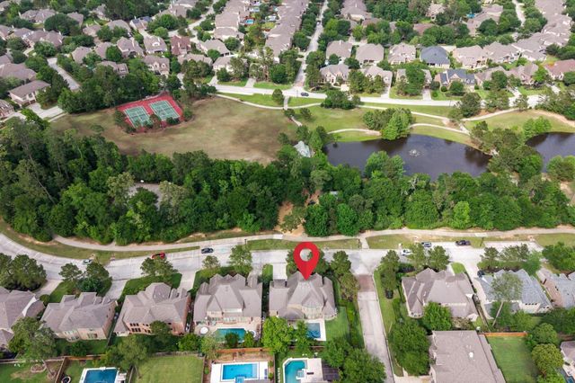 241 W Tupelo Green Circle, Spring, TX 77389