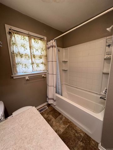901 N Oak Street, Searcy, AR 72143