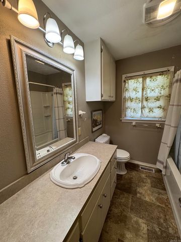 901 N Oak Street, Searcy, AR 72143