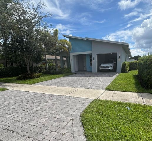 127 NW 9th Avenue, Delray Beach, FL 33444