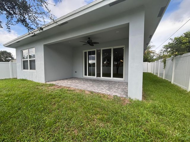 127 NW 9th Avenue, Delray Beach, FL 33444