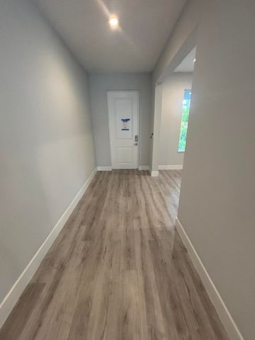 127 NW 9th Avenue, Delray Beach, FL 33444