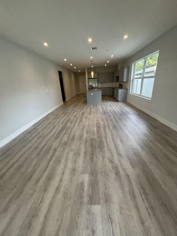 127 NW 9th Avenue, Delray Beach, FL 33444