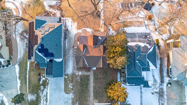 1590 Lake Holiday Drive, Lake Holiday, IL 60548