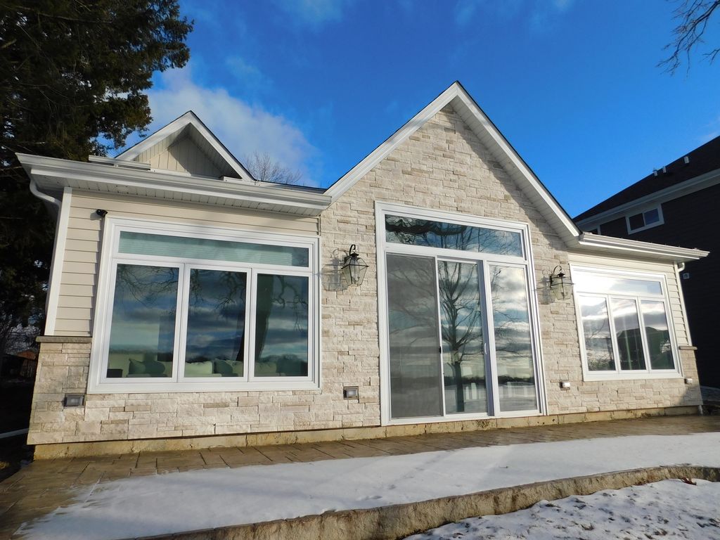 Image 2 of property listing at 1590 Lake Holiday Drive, Lake Holiday, IL 60548