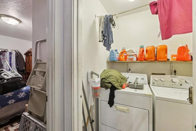 2745 E 10th Street, Oakland, CA 94601