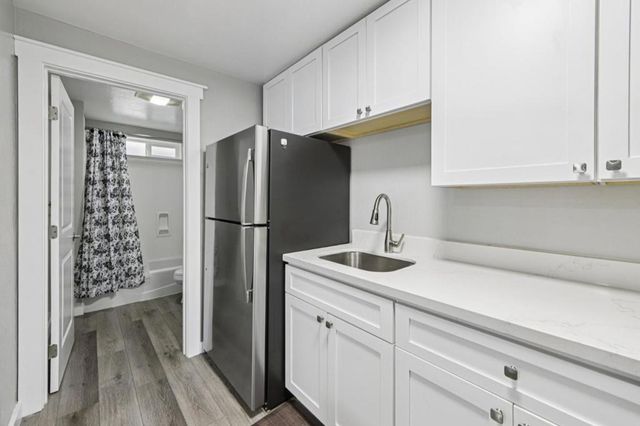 2745 E 10th Street, Oakland, CA 94601