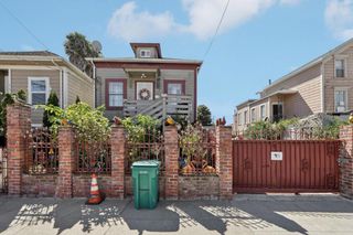 2745 E 10th Street, Oakland, CA 94601